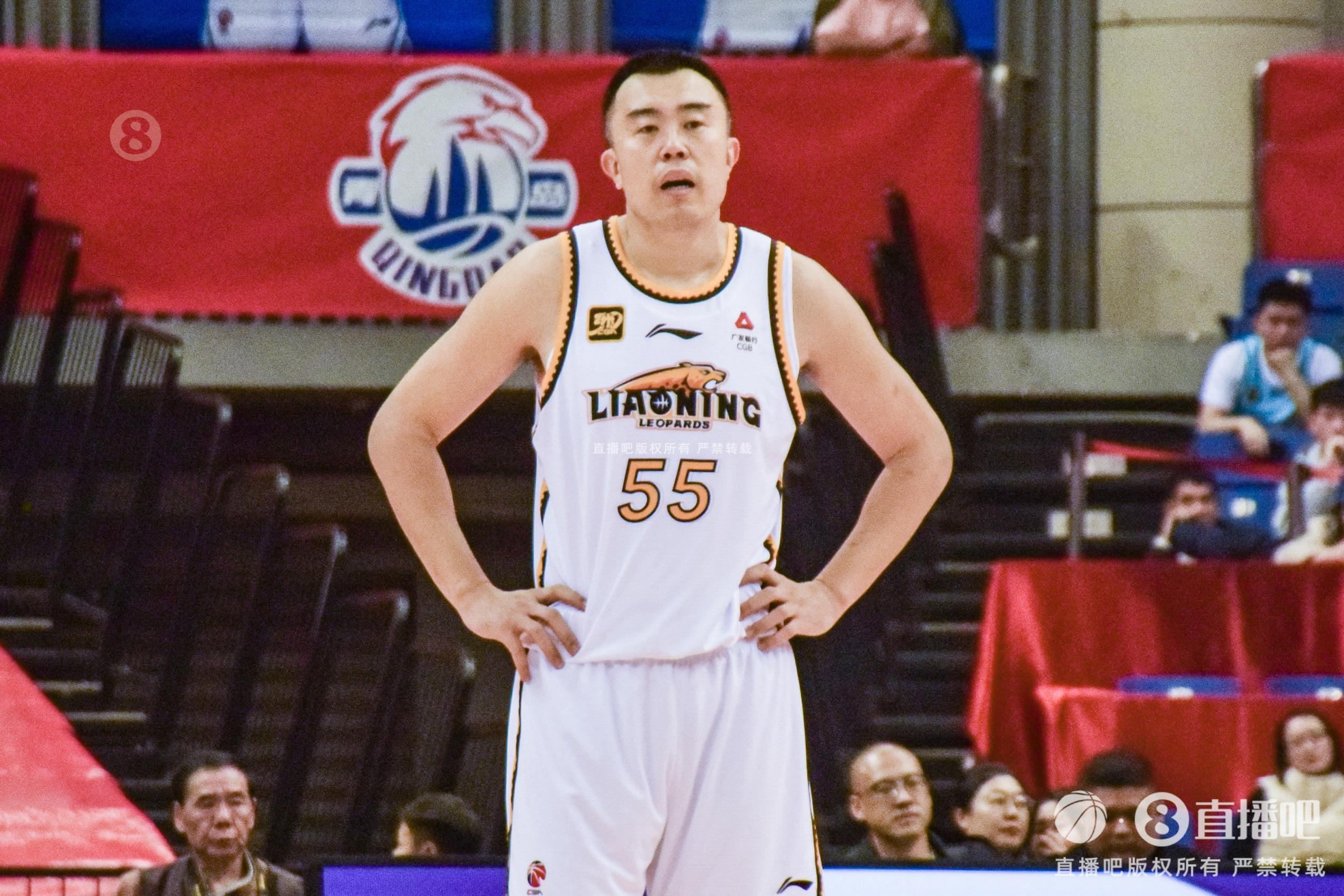 老將盡力了！韓德君7中4拿到14分12籃板3助攻